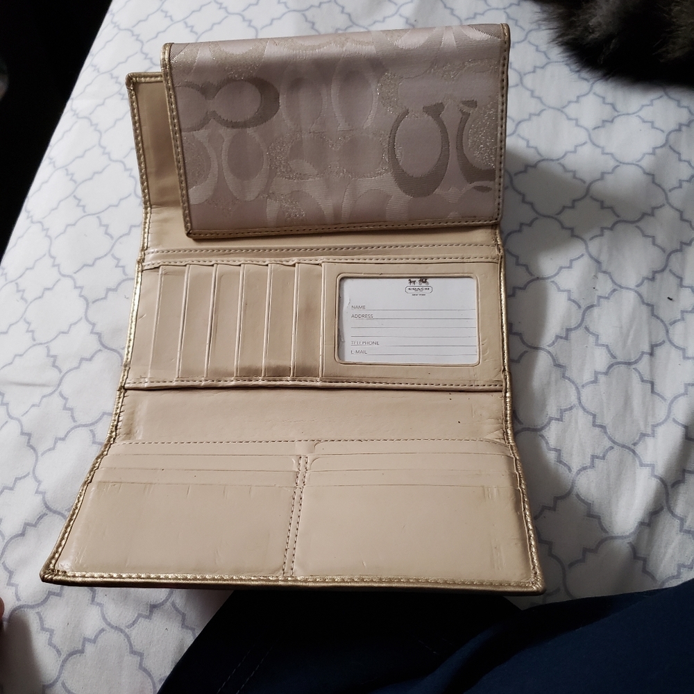 Coach Wallet - image 4